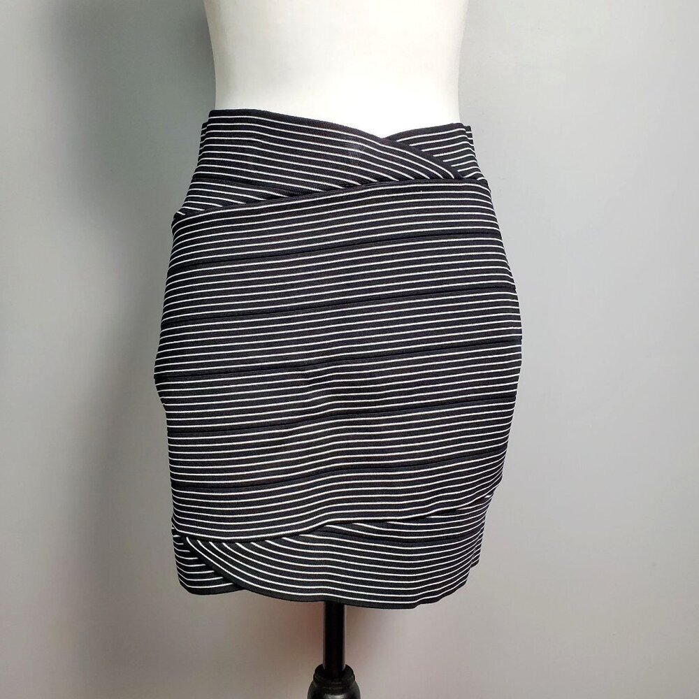 BCBG Max Azria Black & White Striped Bodycon Skirt Size L